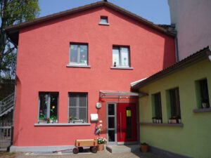 Das Krabbelhaus in der Kahlertstraße mit zwei Gruppen.