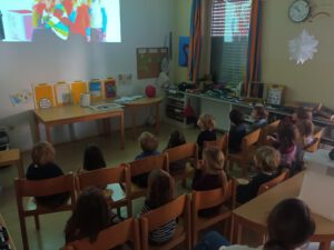 Kinderkino im Kindergarten.